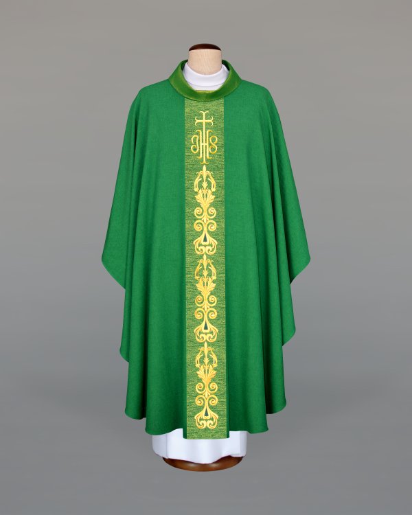1-520-33 Ornat Alba zielony